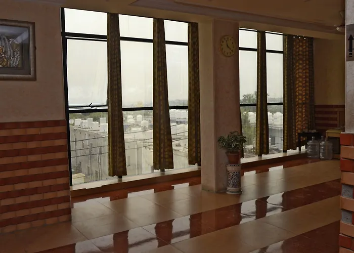 Fabexpress Grand Shoba Hotel New Delhi